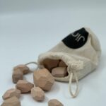 Jindl-Leinentasche-mit-Balancierklötzchen-natur