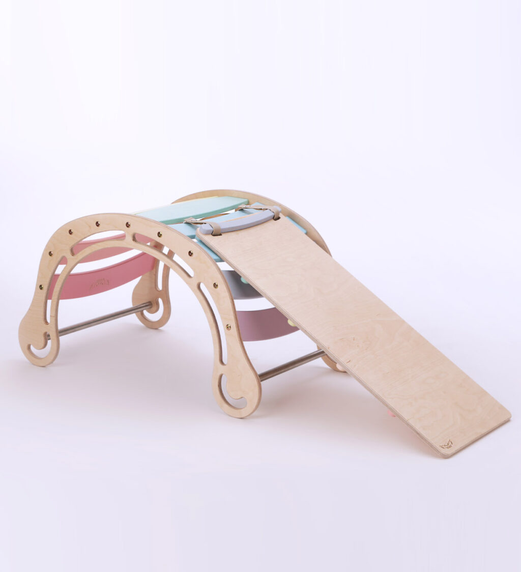 Montessori Rocker Pastellfarben