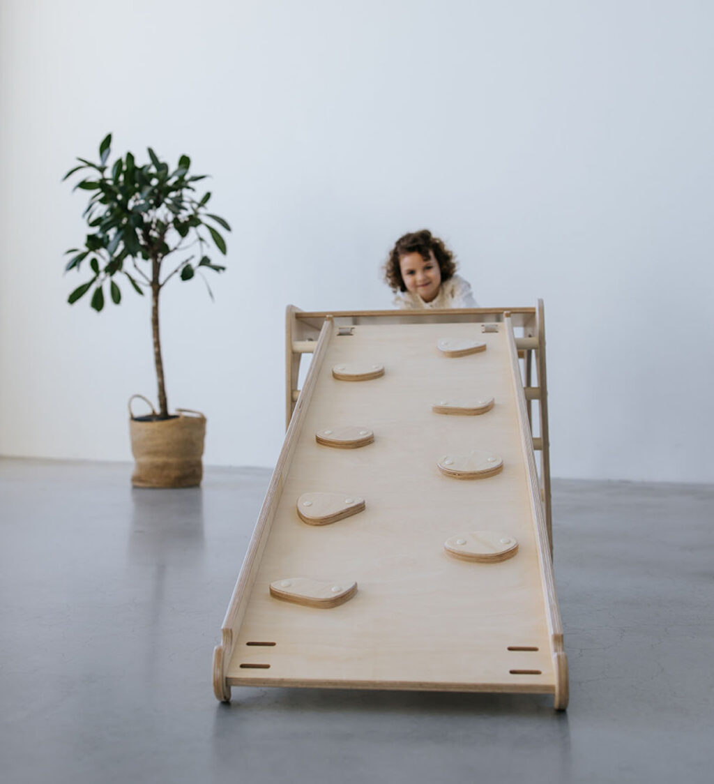 Klettergerüst Kleinkind mit Kletterhang Klettergerüst Kleinkind mit Kletterhang