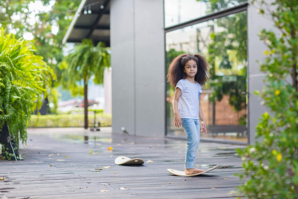 Plantoys Balancierbrett Atmosphäre 2 - Jindl