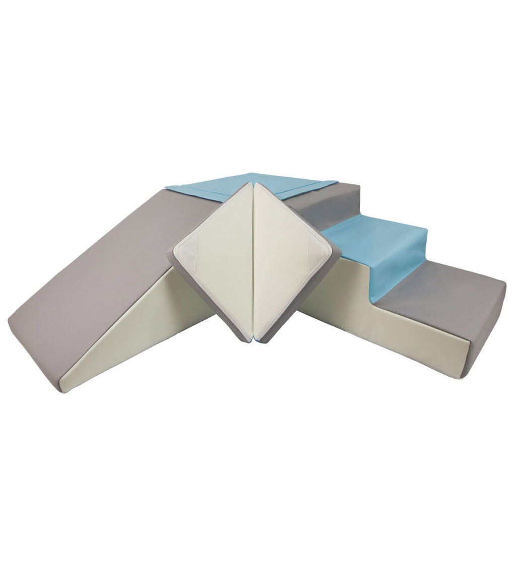 Schaumstoffblöcke mit Rutsche und Treppe grau blau weiß Schaumstoffblöcke mit Rutsche und Treppe grau blau weiß