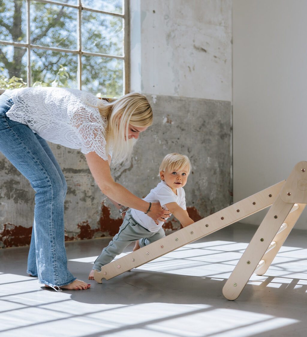 Jindl Klettergerüst Kleinkind mit Mutter Jindl Klettergerüst Kleinkind mit Mutter