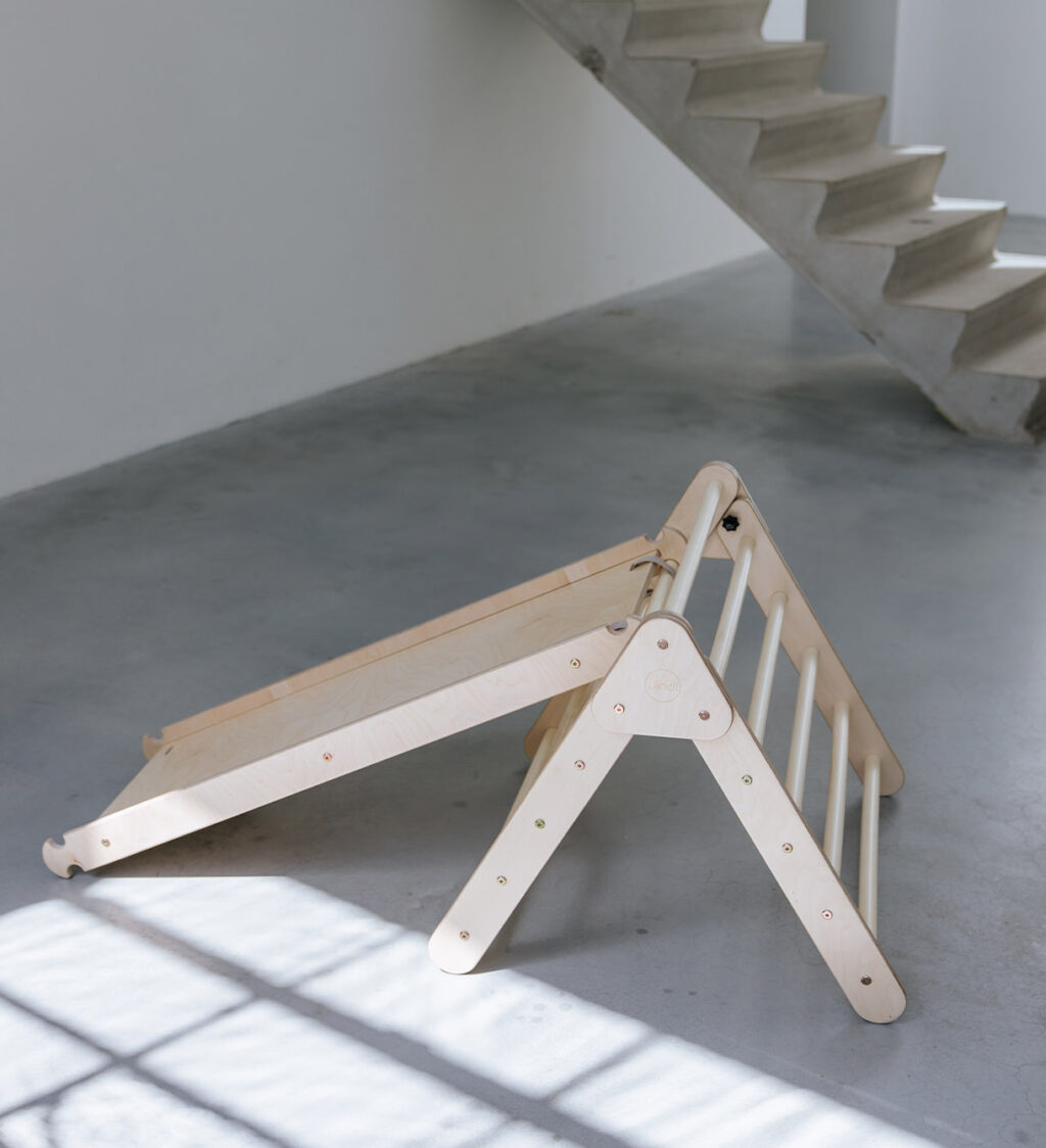 Jindl Kletterdreieck mit Rutsche Jindl Kletterdreieck mit Rutsche