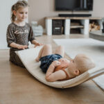 Spelen met matras balanbce board