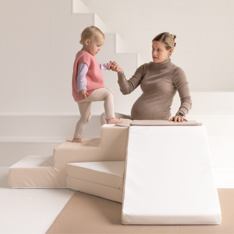 Schaumstoffbausteine Treppe mit Rutsche Jindl weiß beige Hilfe Mutter