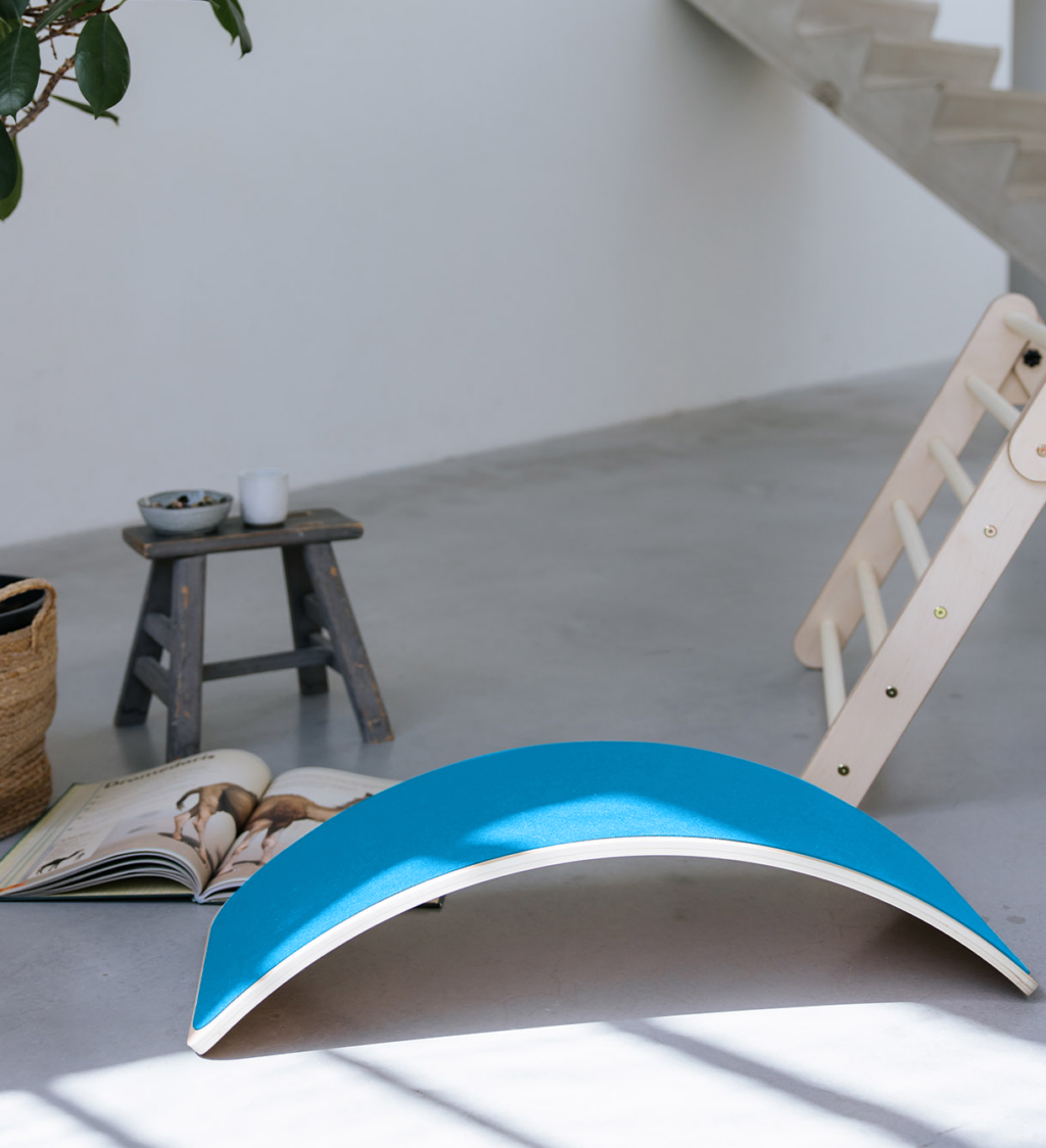 Balance-board-met-vilt-hemelsblauw-sfeer Jindl balance board lichtblauw