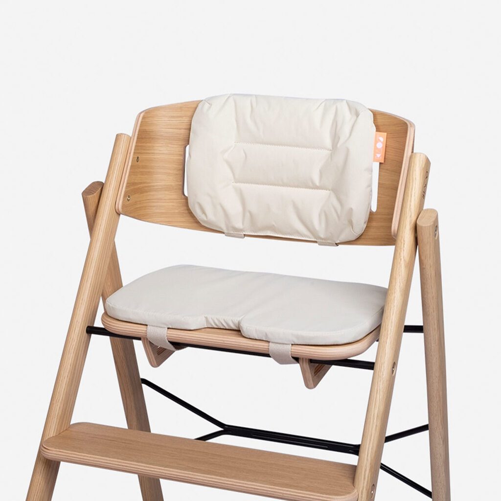 Kissenset KAOS Klapp beige im Stuhl