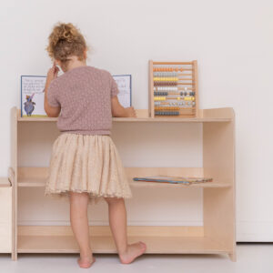 Speelgoedkast Jindl hoog boekje lezen