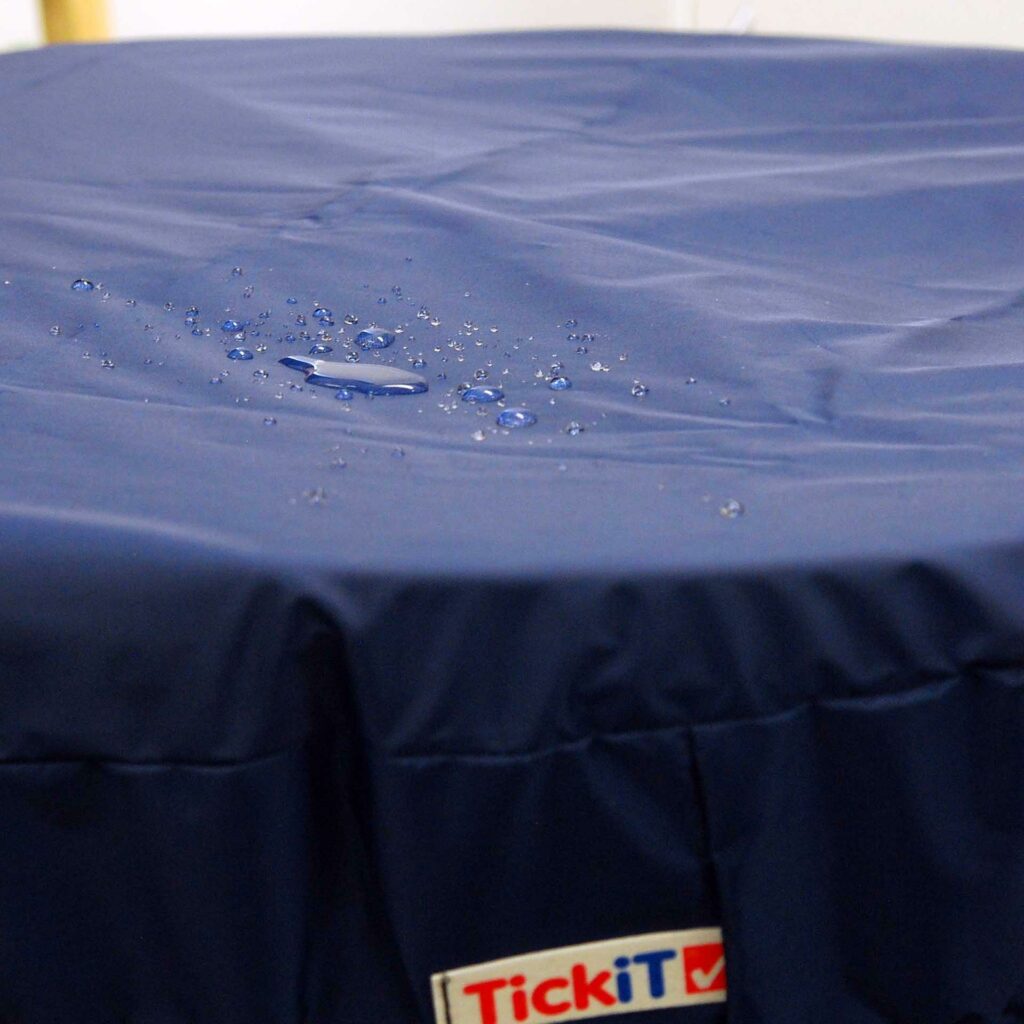 Buitenhoes voor zand en watertafel TickiT water