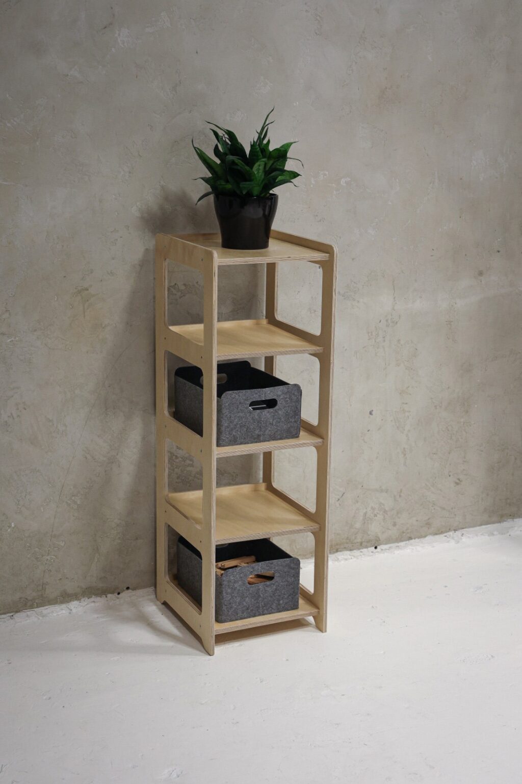 Hoge ranke opbergkast Hoge ranke opbergkast