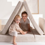 Jindl speelbank cord beige hutje