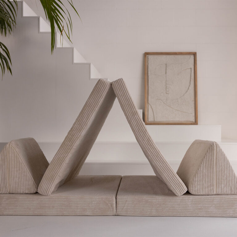 Jindl Spielsofa Cord beige Beispiel Hütte