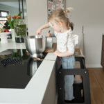 Montessori leertoren Jindl zwart beslag maken