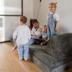 Speelbank Jindl ribstof legergroen gezelligheid