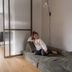 Speelbank Jindl ribstof legergroen relax