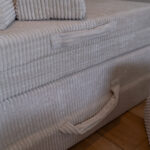 Speelbank | speelmatras Jindl beige detail handgreep