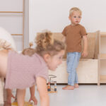 Houten-speelgoedkist-Jindl-sfeer