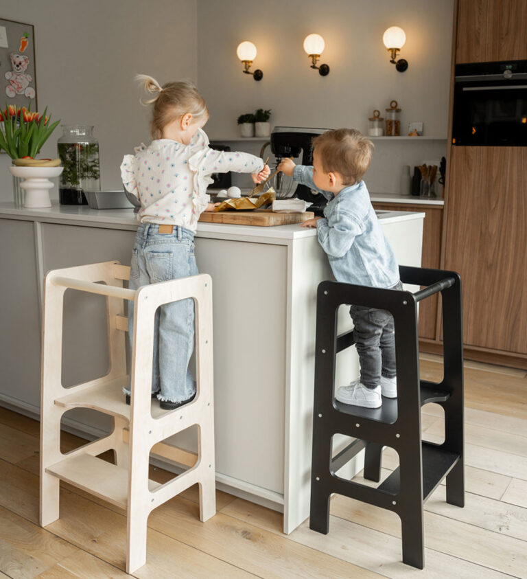 Vergleich zwischen Jindl Standard-Lernturm und 2-in-1-Lernturm