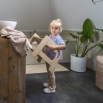 Houten krukje Jindl naturel badkamer zelf dragen