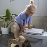 Houten krukje Jindl naturel zelf naar de wc