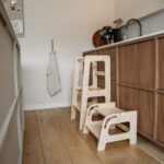 Houten opstapje Jindl zijkant detail naturel