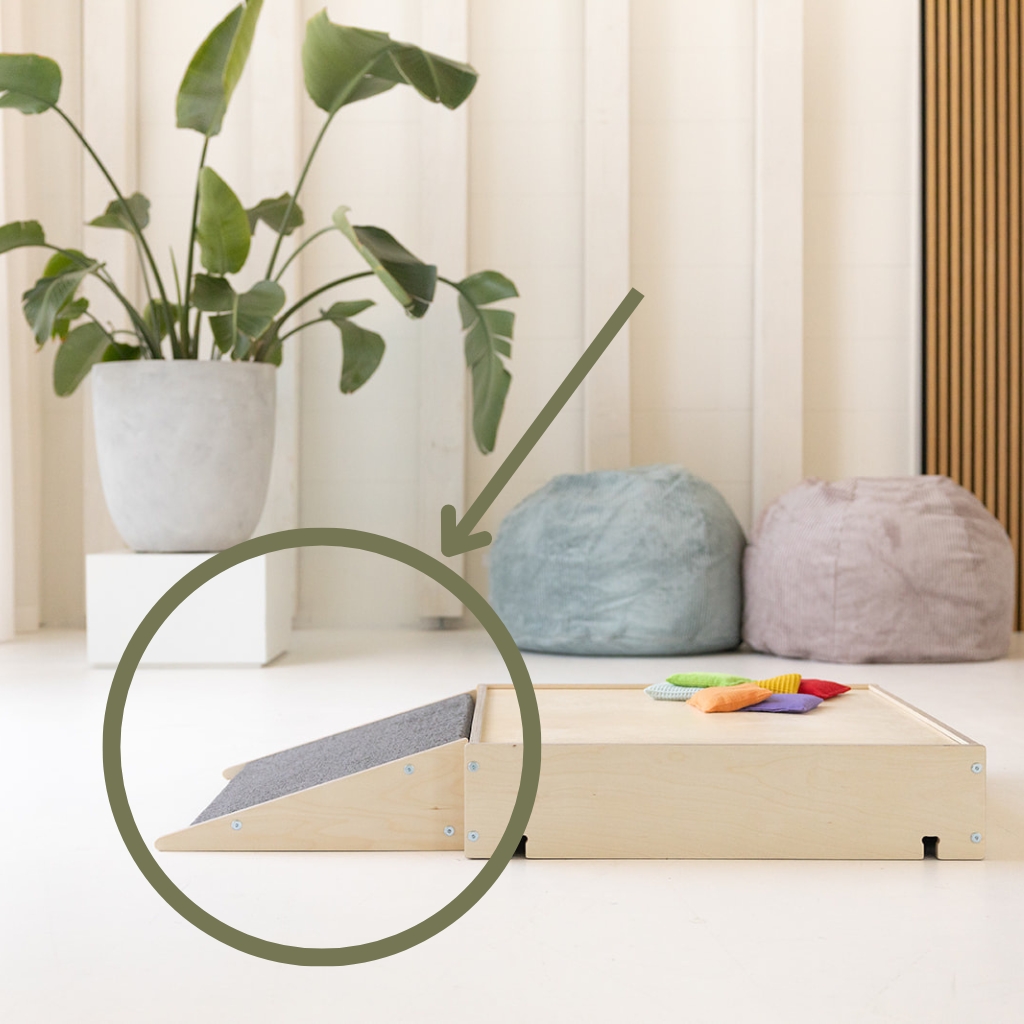 Klimhelling voor pikler kruipheuvel met tapijt