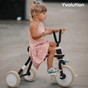 Yvolution driewieler zwart sfeer