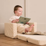 Kinderstoel opvouwbaar Kid's Concept off white lezen