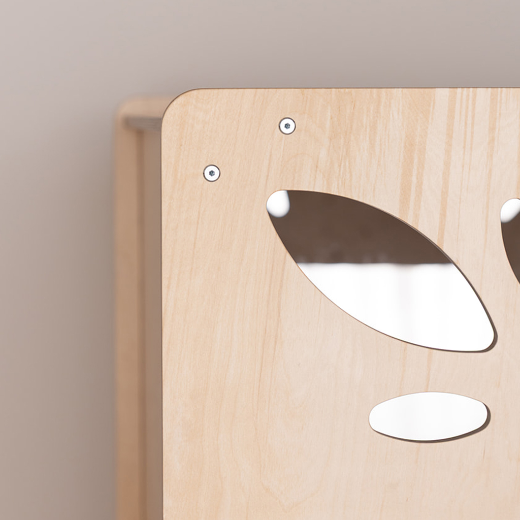 Houten spiegelhuis Jindl detail Houten spiegelhuis Jindl detail