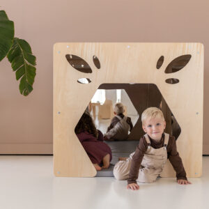 Houten spiegelhuis Jindl samen spelen