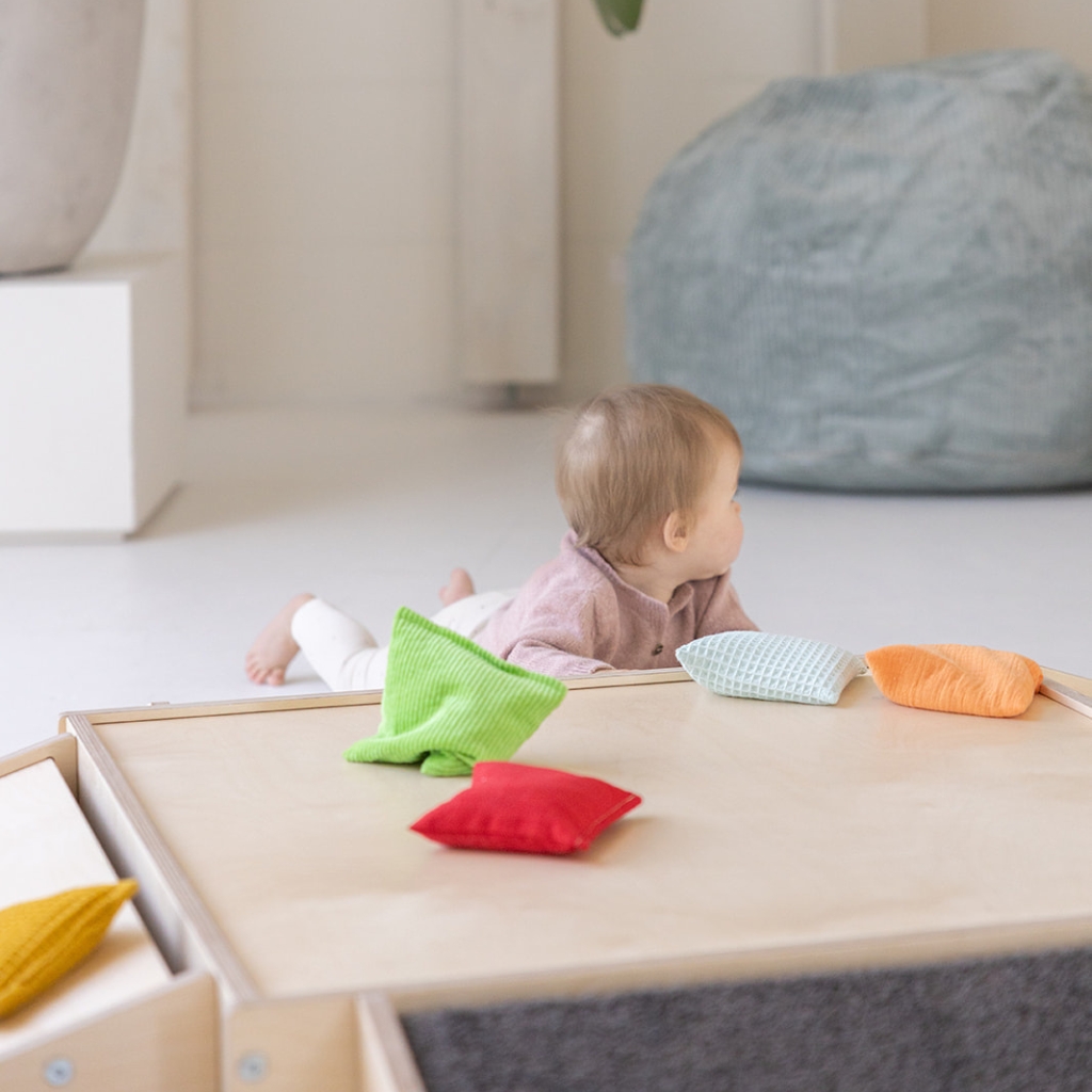Spelen met klimheuvel Jindl Spelen met klimheuvel Jindl
