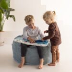 Zitzak bean bag turquoise boekje lezen