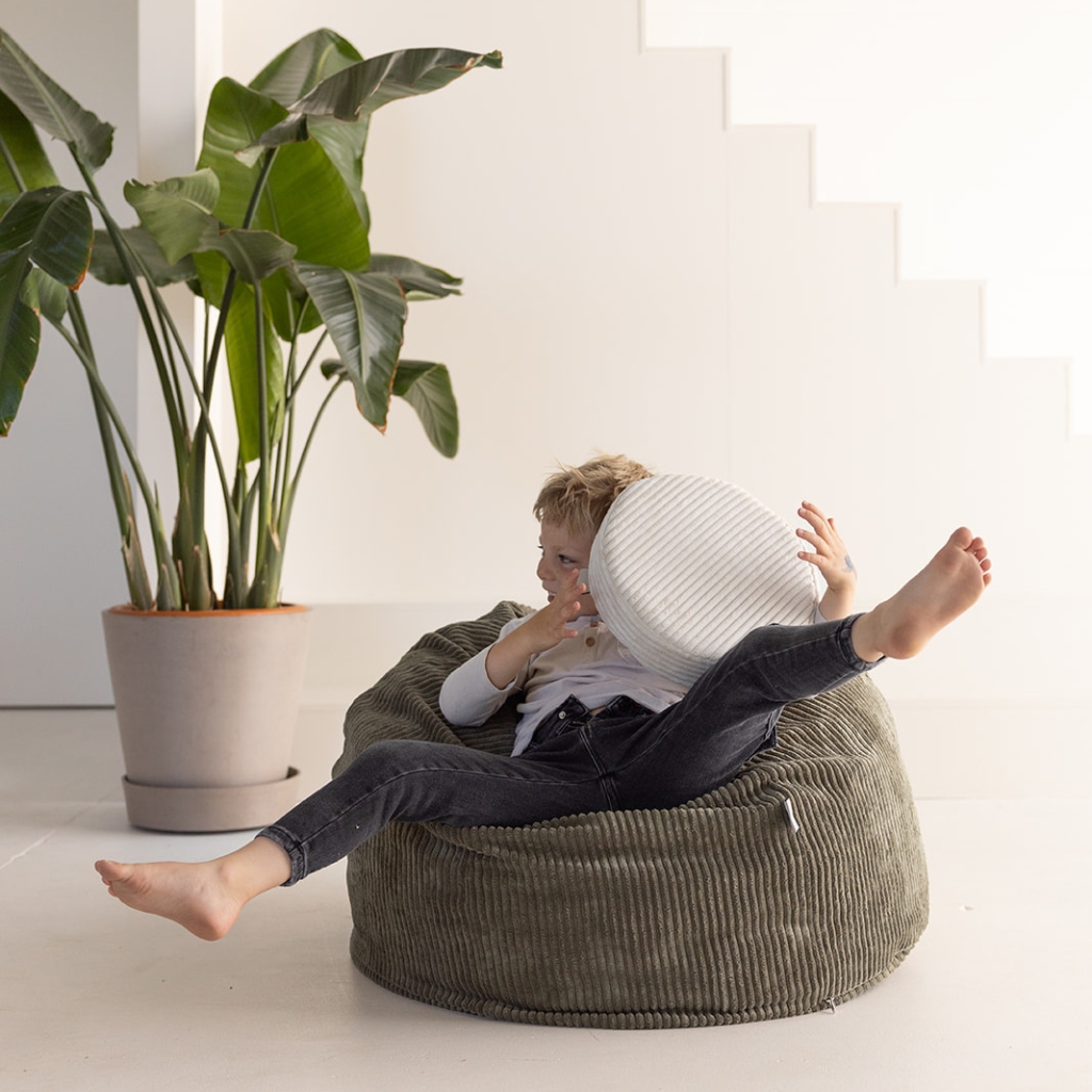 Zitzak legergroen liggen met zitkussen Zitzak legergroen liggen met zitkussen