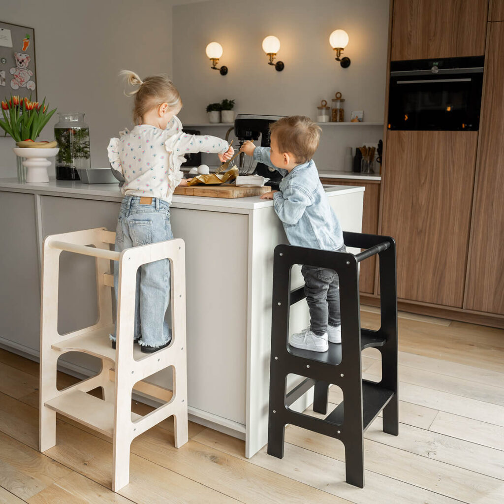 Montessori Lernturm aus Holz - Jindl 2-in-1 Holzfarbe - Image 1