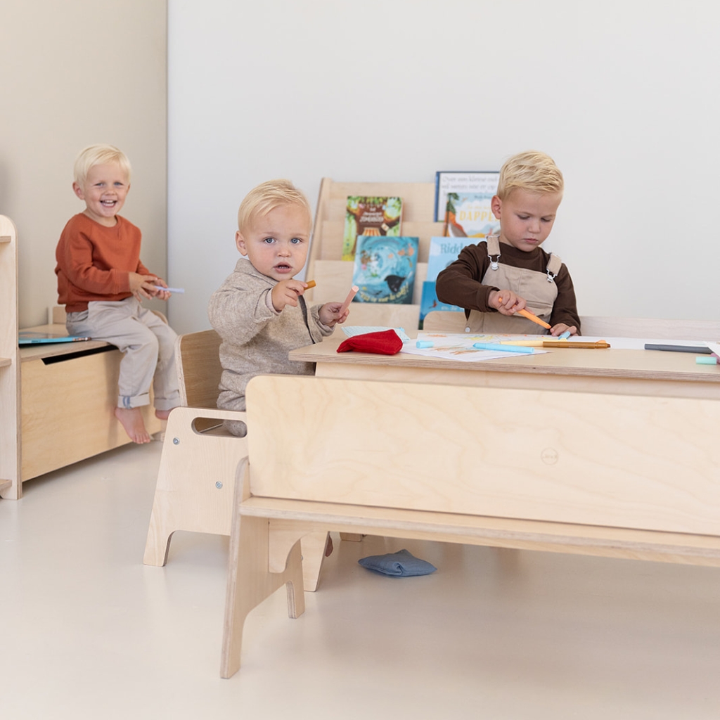 Jindl kindertafel en stoeltje Jindl kindertafel en stoeltje