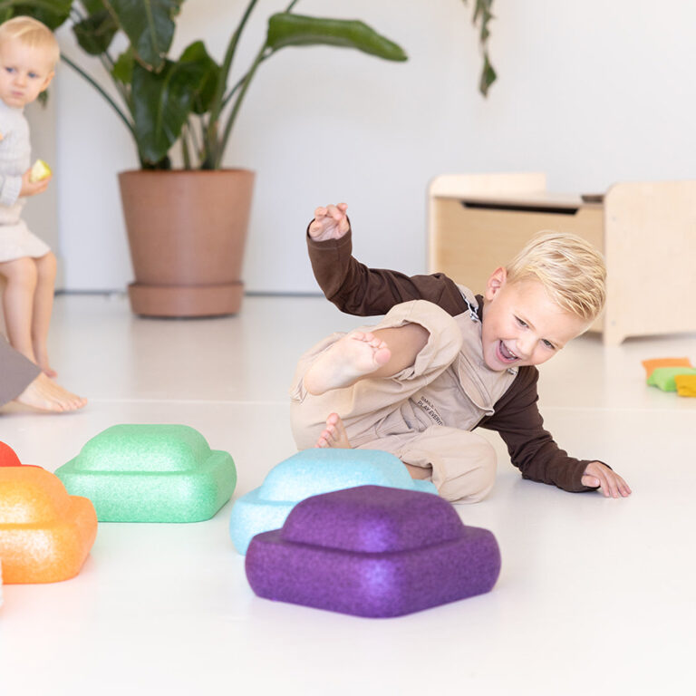 Spielspaß mit Jindl Stapelsteinen