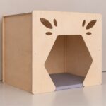 Holz-Spielhaus für den Innenbereich in der Kinderbetreuung