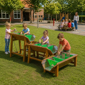 Outdoor waterkering | waterbaan op schoolplein